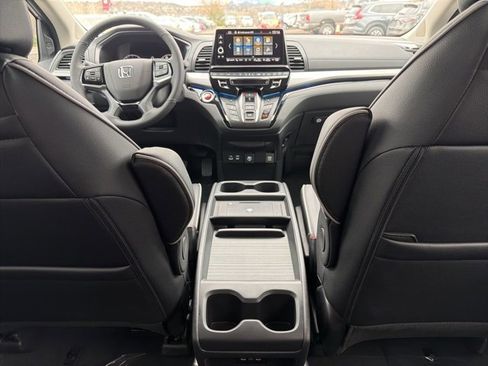 New 2026 Honda Odyssey Touring image 40