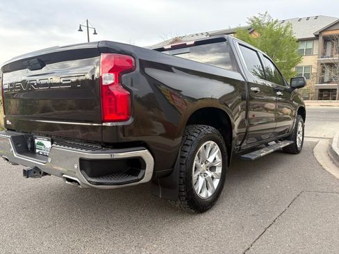Used 2019 Chevrolet Silverado 1500 LTZ w/ LTZ Premium Package image 9