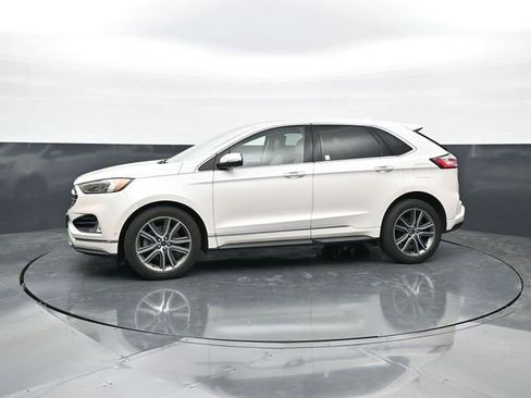Used 2019 Ford Edge Titanium w/ Equipment Group 301A AWD/4WD image 4