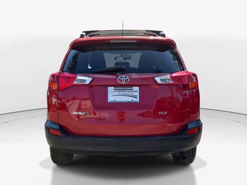 Used 2013 Toyota RAV4 XLE FWD image 7