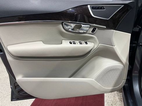 Used 2016 Volvo XC90 T6 Momentum AWD/4WD image 14