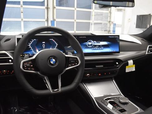 New 2026 BMW 330i xDrive Sedan w/ M Sport Package AWD/4WD image 23