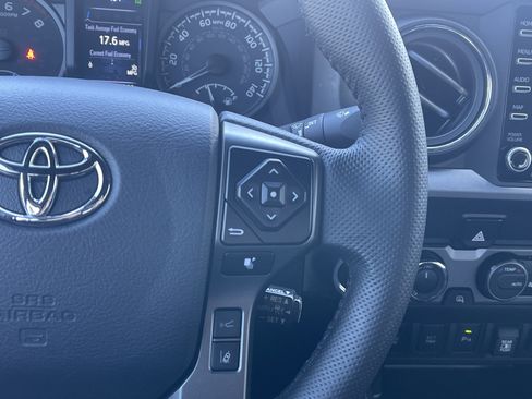 Used 2023 Toyota Tacoma TRD Off-Road w/ Advanced Technology Package image 19