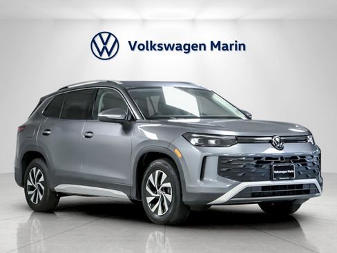 New 2026 Volkswagen Tiguan S image 7