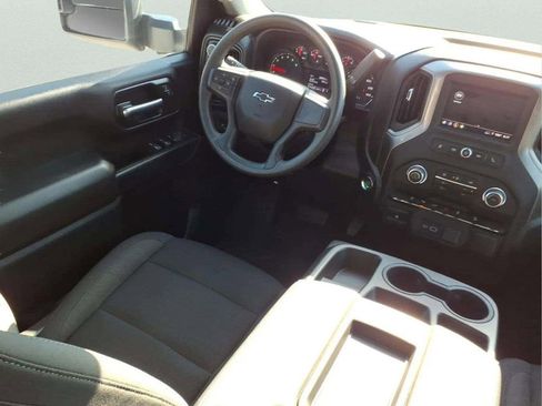 Used 2025 Chevrolet Silverado 2500 Custom w/ Custom Value Package image 11