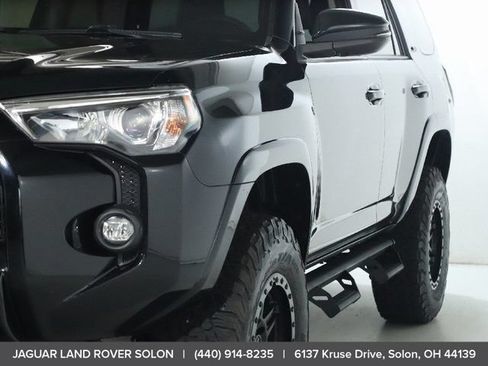 Used 2021 Toyota 4Runner SR5 Premium w/ Moonroof Package AWD/4WD image 14