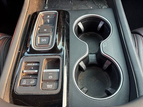 Used 2025 Honda Pilot Black Edition image 26