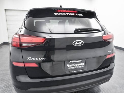 Used 2019 Hyundai Tucson SE image 6