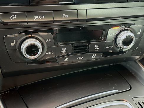 Used 2017 Audi Q5 2.0T Premium Plus w/ Technology Package image 23