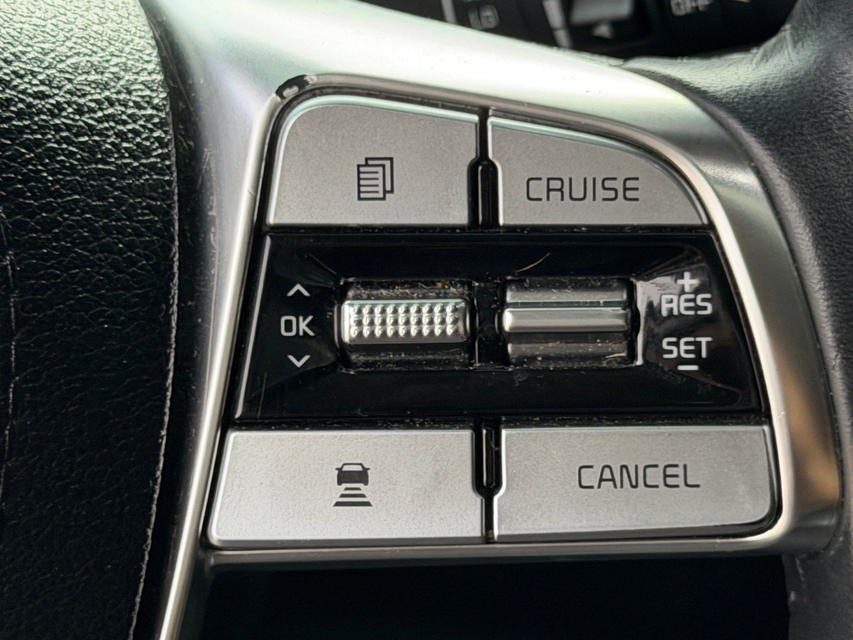 Certified 2022 Kia Telluride EX w/ EX Premium Package FWD image 32
