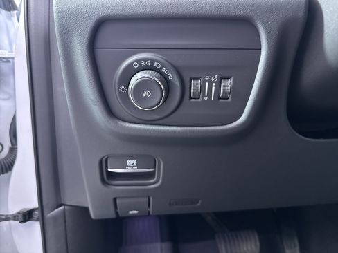 Used 2022 Jeep Grand Cherokee Summit image 33