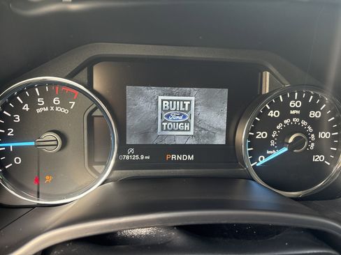 Used 2018 Ford F150 Lariat w/ Equipment Group 502A Luxury image 12