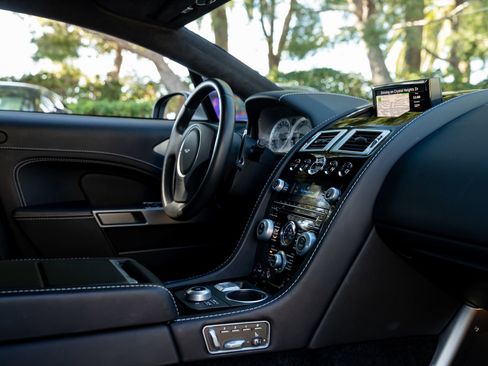 Used 2015 Aston Martin Rapide S RWD image 15