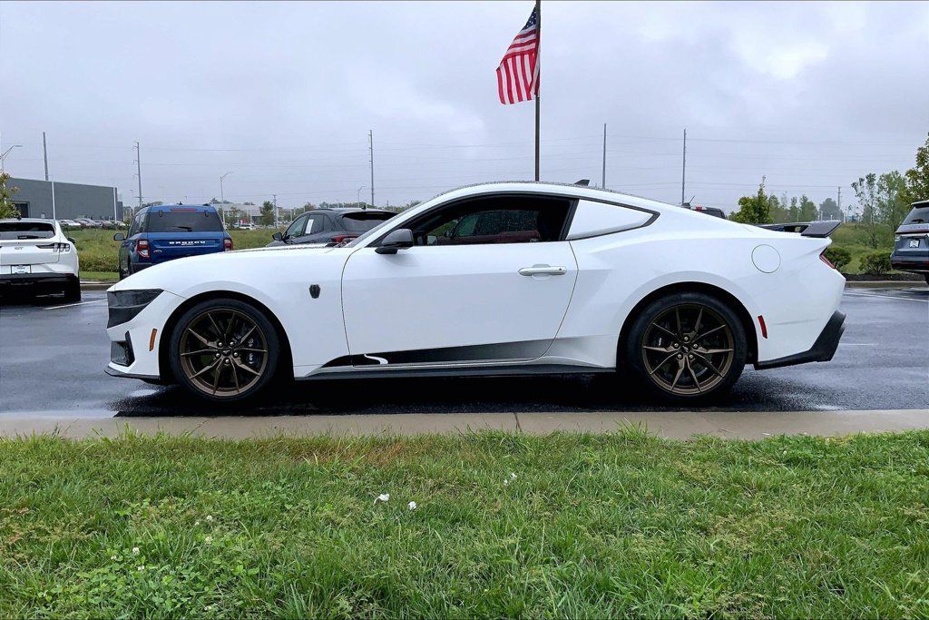 Used 2025 Ford Mustang Dark Horse RWD image 11