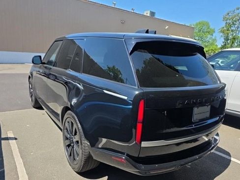Used 2023 Land Rover Range Rover Autobiography AWD/4WD image 6