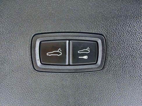 Used 2024 Porsche Cayenne Turbo GT AWD/4WD image 27