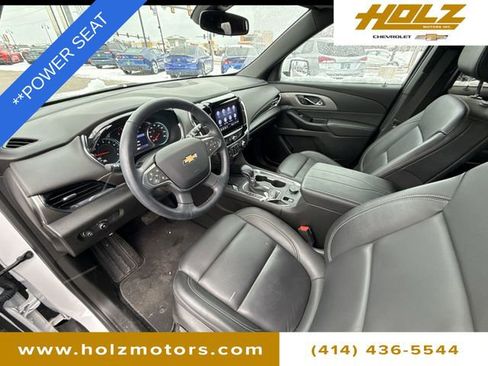 Used 2023 Chevrolet Traverse LT image 10