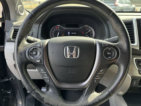 Used 2018 Honda Ridgeline RTL-T image 6
