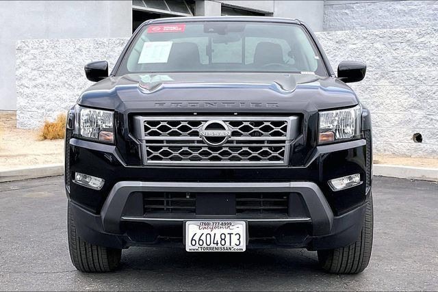 Certified 2023 Nissan Frontier SV w/ SV Convenience Package RWD image 2