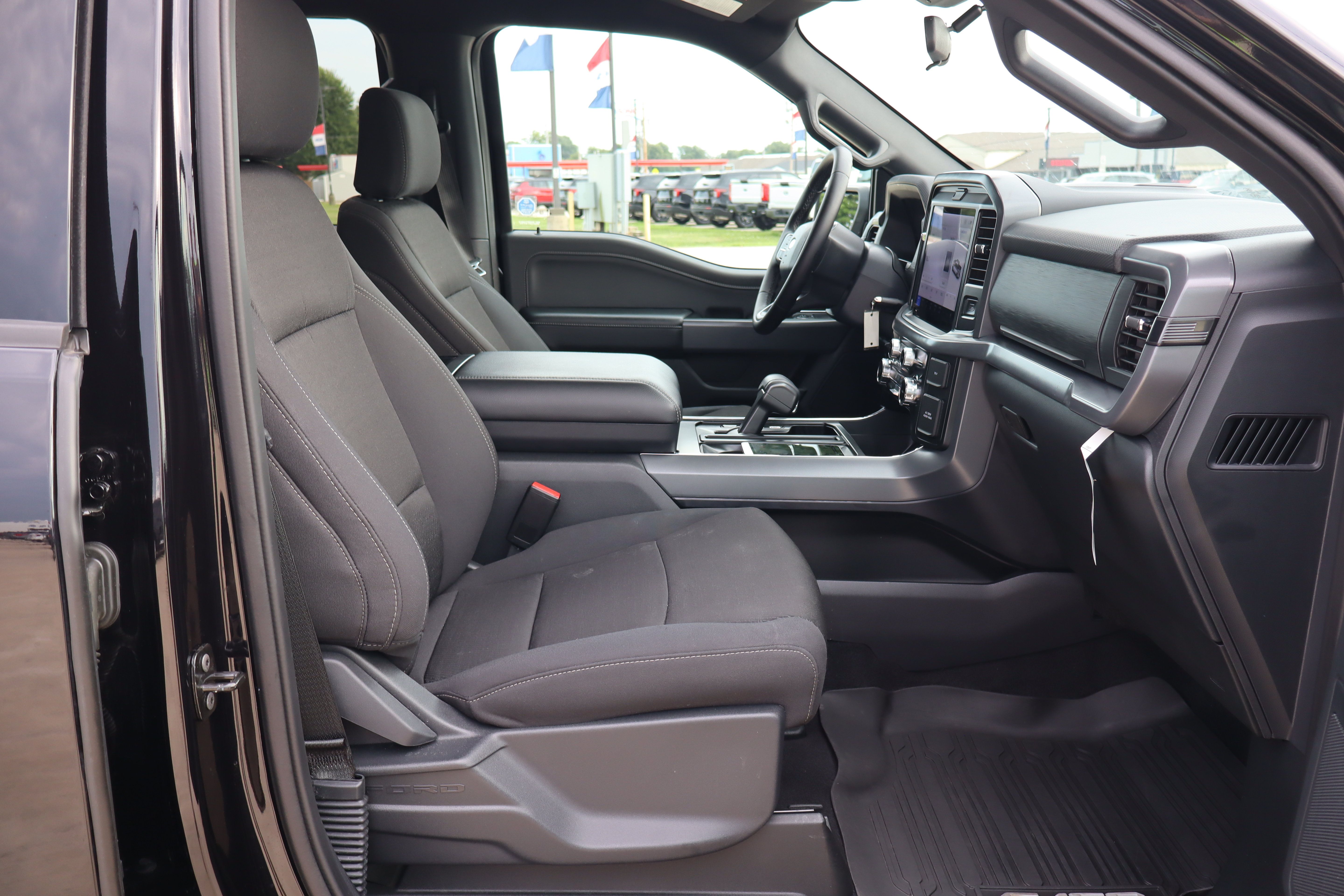 Used 2025 Ford F150 XLT w/ Equipment Group 301A Standard AWD/4WD image 12