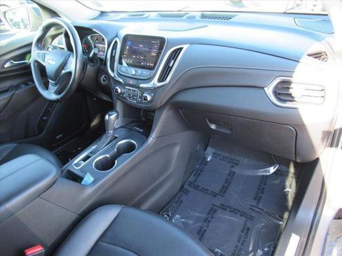 Used 2019 Chevrolet Equinox Premier image 12