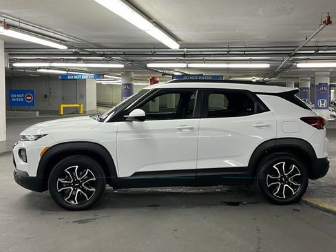 Used 2021 Chevrolet TrailBlazer ACTIV w/ Sun and Liftgate Package AWD/4WD image 30