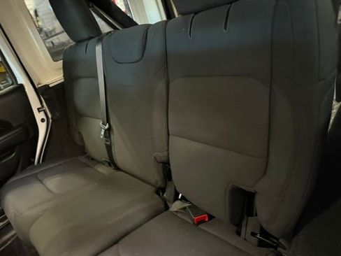 Used 2023 Jeep Wrangler Unlimited Sport AWD/4WD image 39
