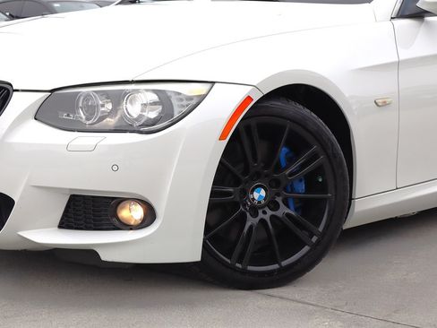 Used 2011 BMW 335i Convertible RWD image 18