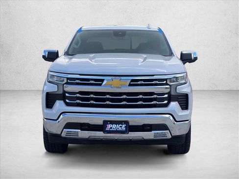 Used 2025 Chevrolet Silverado 1500 LTZ AWD/4WD image 2