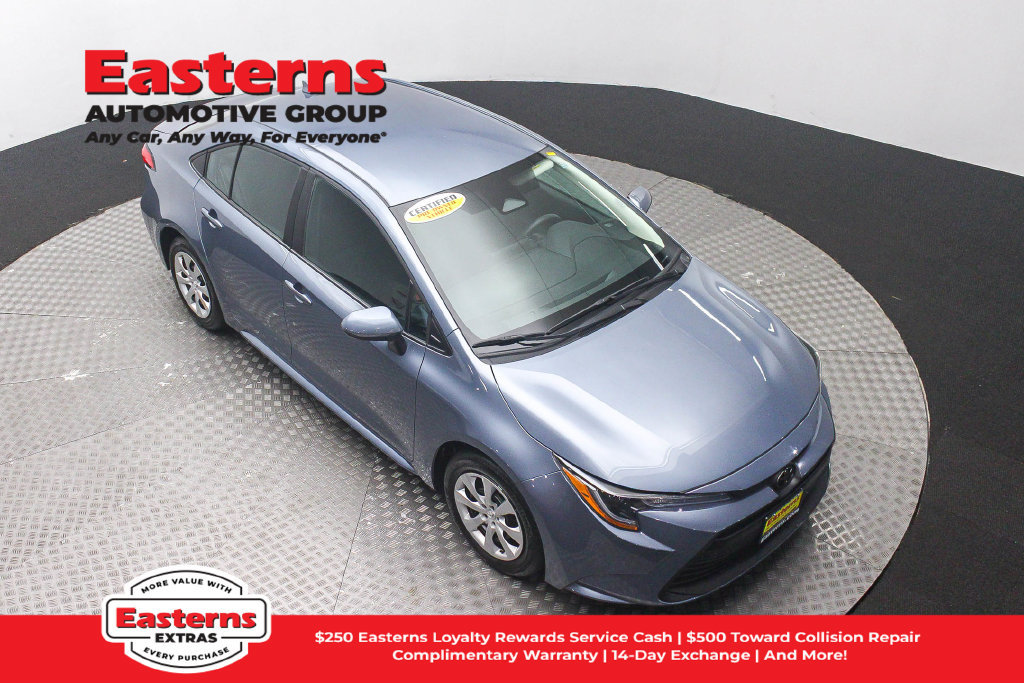 Used 2026 Toyota Corolla LE FWD image 4