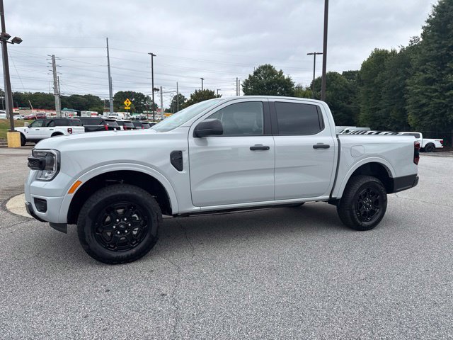 New 2026 Ford Ranger XLT w/ Black Appearance Package RWD image 6