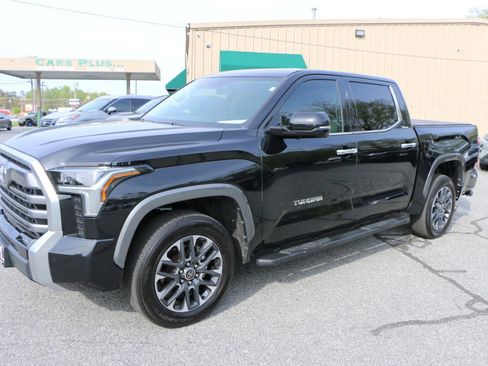 Used 2024 Toyota Tundra Limited AWD/4WD image 1