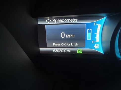 Used 2018 Ford Fusion SE image 22