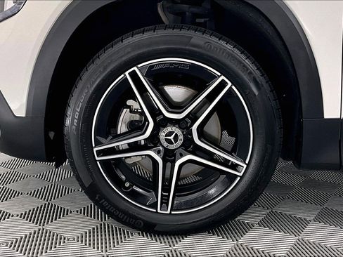 Certified 2023 Mercedes-Benz GLB 250 4MATIC image 8