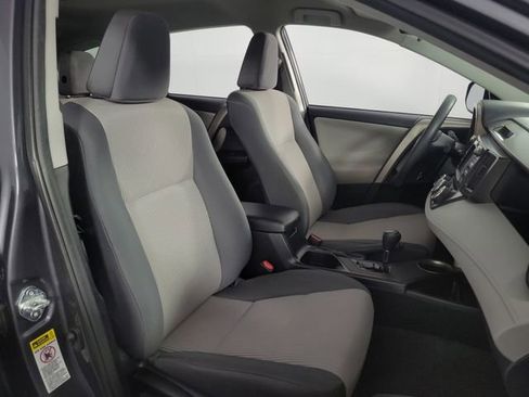Used 2015 Toyota RAV4 LE AWD/4WD image 14