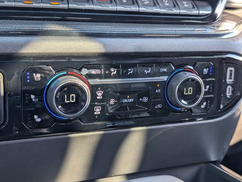 New 2025 Chevrolet Silverado 1500 ZR2 image 21