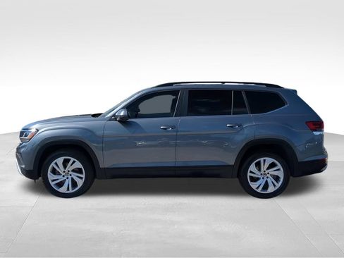 Used 2023 Volkswagen Atlas SE w/ Panoramic Sunroof Package FWD image 8