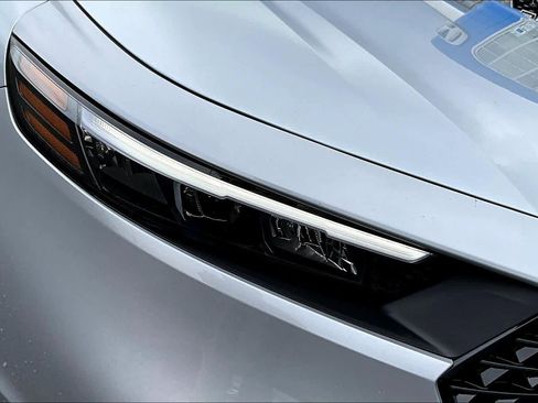 Used 2025 Honda Accord SE image 25
