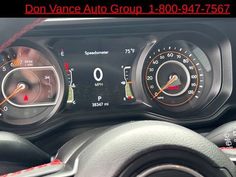 Used 2024 Jeep Wrangler Unlimited Rubicon AWD/4WD image 16