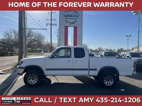 Used 2000 Toyota Tundra SR5 image 1