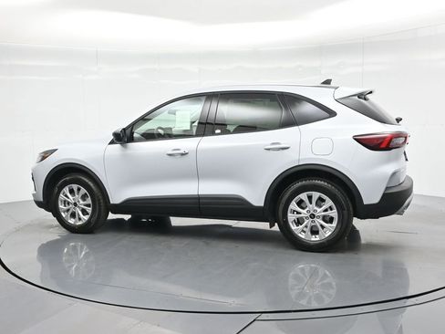 New 2025 Ford Escape Active image 6