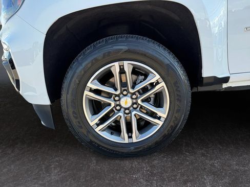 Used 2022 Chevrolet Colorado W/T w/ Custom Special Edition AWD/4WD image 9