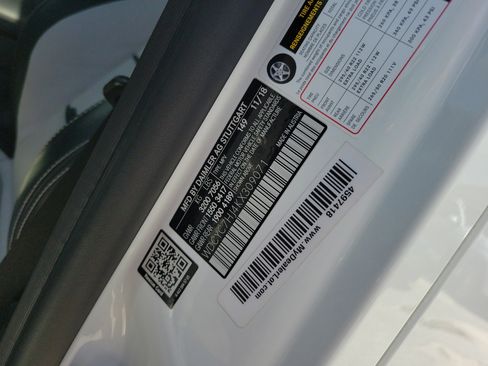 Certified 2019 Mercedes-Benz G 63 AMG 4MATIC image 28