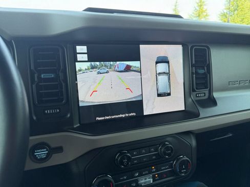 Used 2022 Ford Bronco Wildtrak AWD/4WD image 17