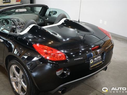 Used 2008 Pontiac Solstice GXP RWD image 8