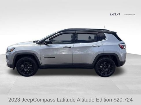 Used 2023 Jeep Compass Latitude w/ Convenience Group AWD/4WD image 5