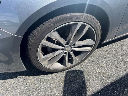 Used 2024 Chevrolet Malibu LT FWD image 5