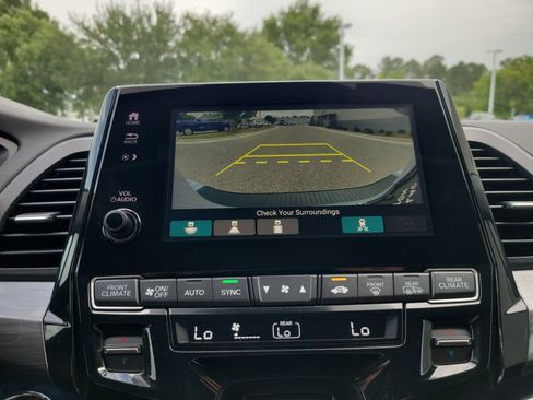 Used 2024 Honda Odyssey Elite image 19