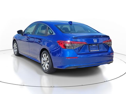 Used 2022 Honda Civic LX image 9
