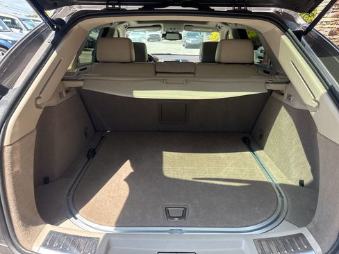Used 2011 Cadillac SRX Luxury AWD/4WD image 12